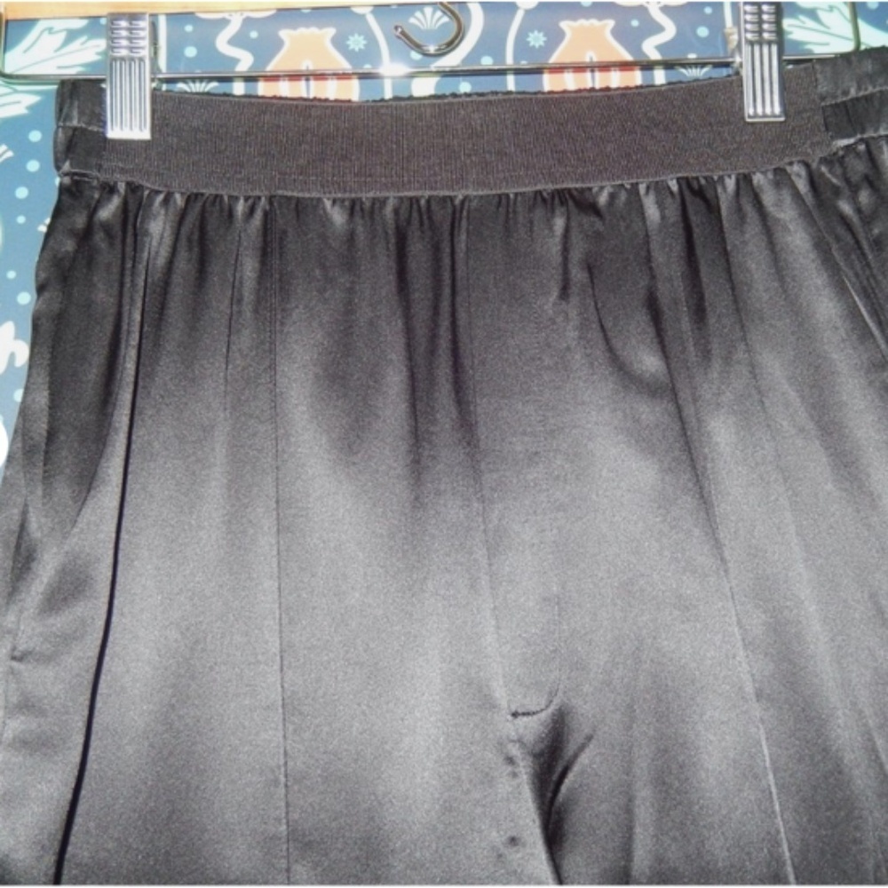 Naked Cashmere Claudette Black Sik Satin Bermuda Pajama Shorts Nwt S - Picture 2 of 4